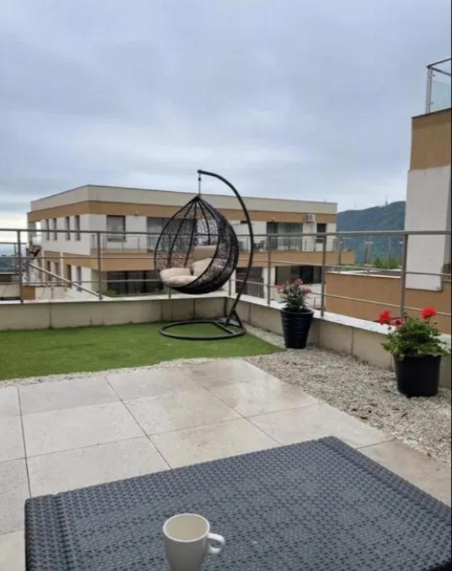 Londof Luxury Apartments - With A Panoramic View Over The City Braşov Dış mekan fotoğraf